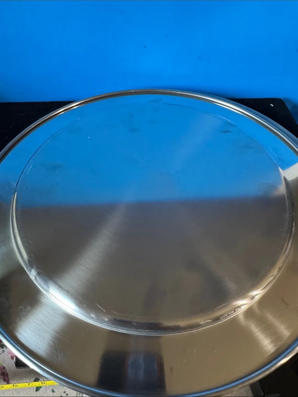 Vintage round charger plates set of two.
